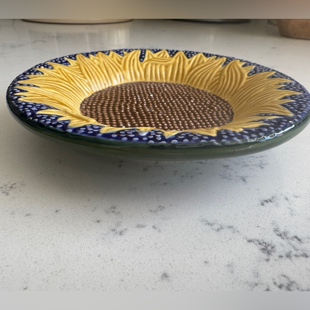 Vintage Majolica Sunflower Dish MMA Portugal 5" Diameter 90s - Picture 4 of 5